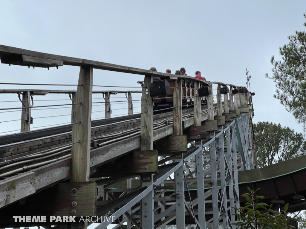 InvadR at Busch Gardens Williamsburg