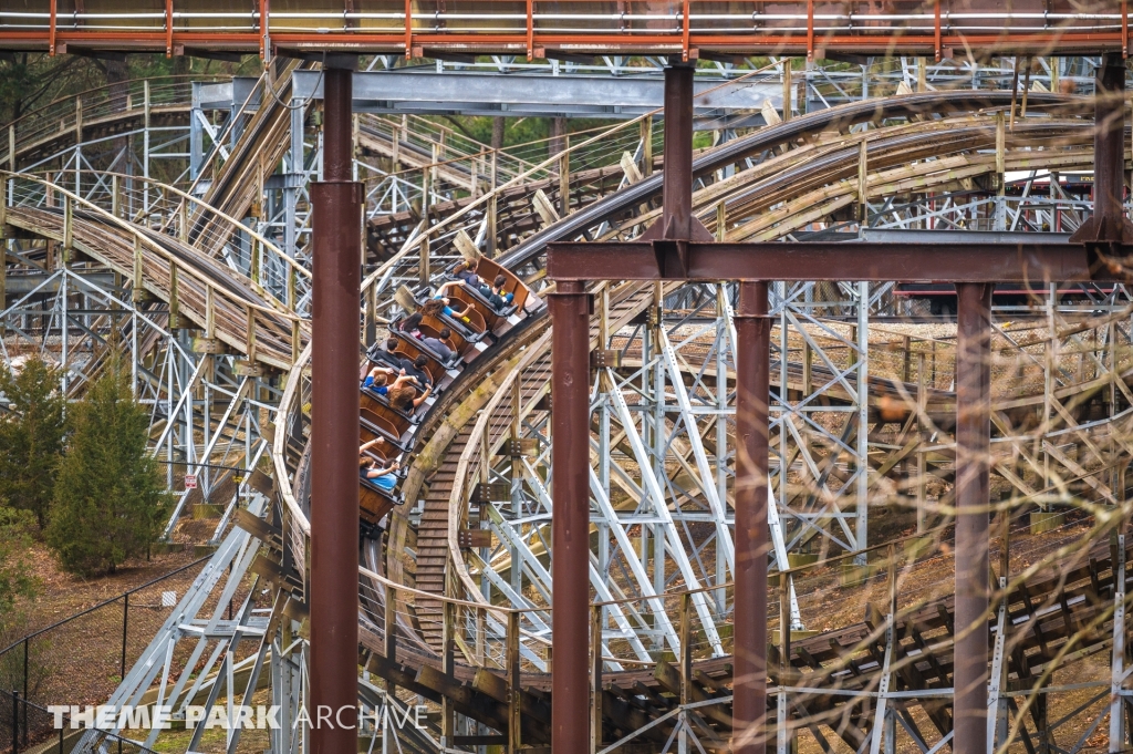 InvadR at Busch Gardens Williamsburg
