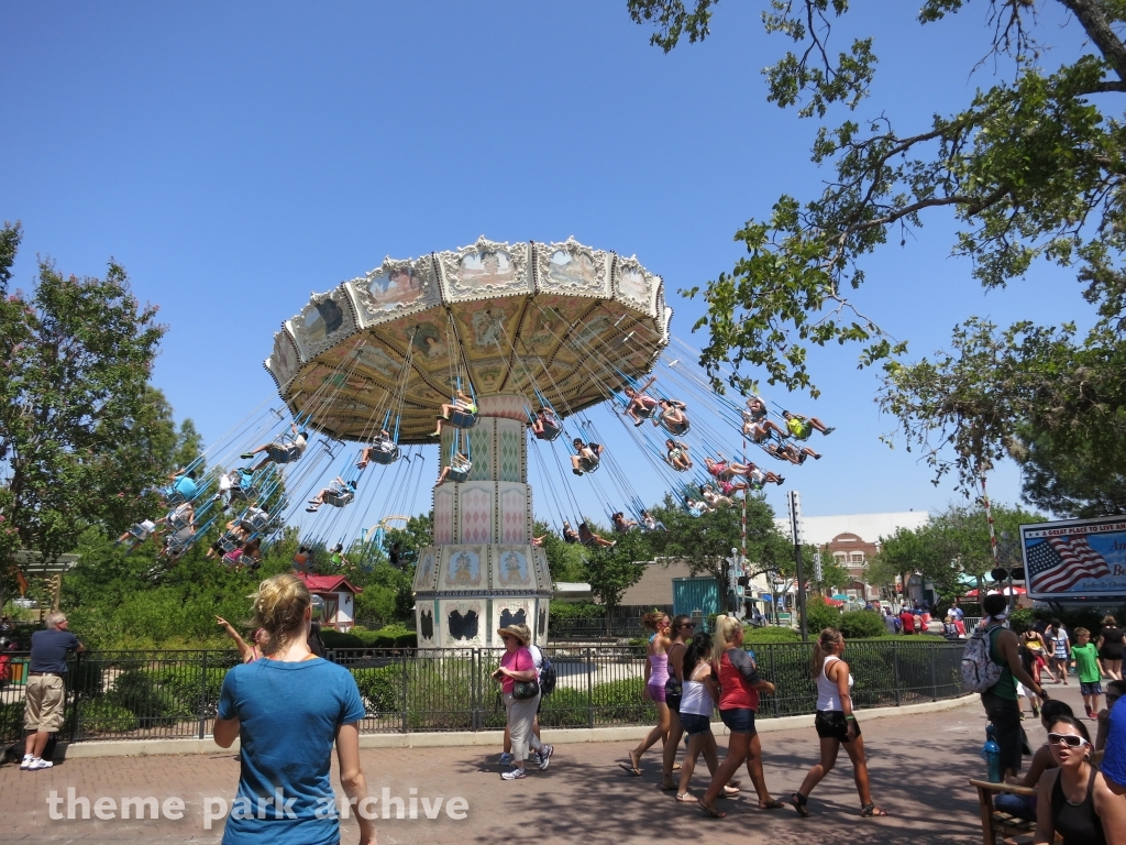 Whirligig at Six Flags Fiesta Texas