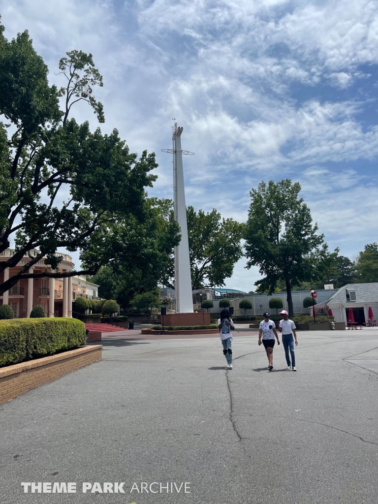 Sky Bucket at Six Flags Over Georgia