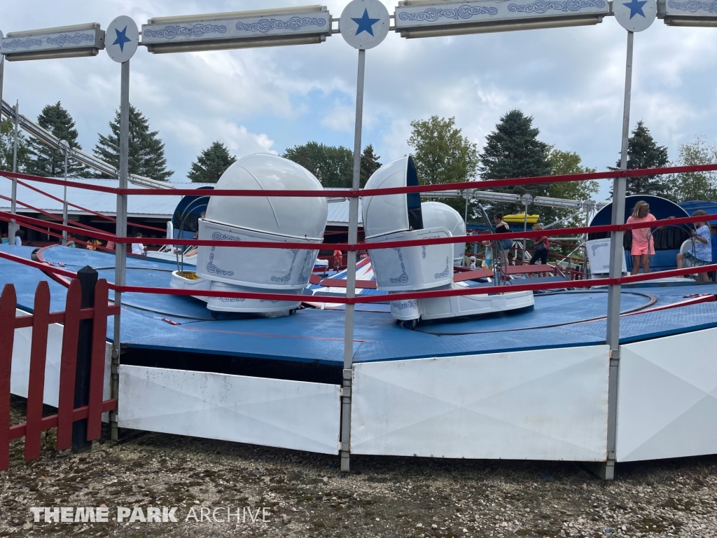 Tilt A Whirl at Little Amerricka