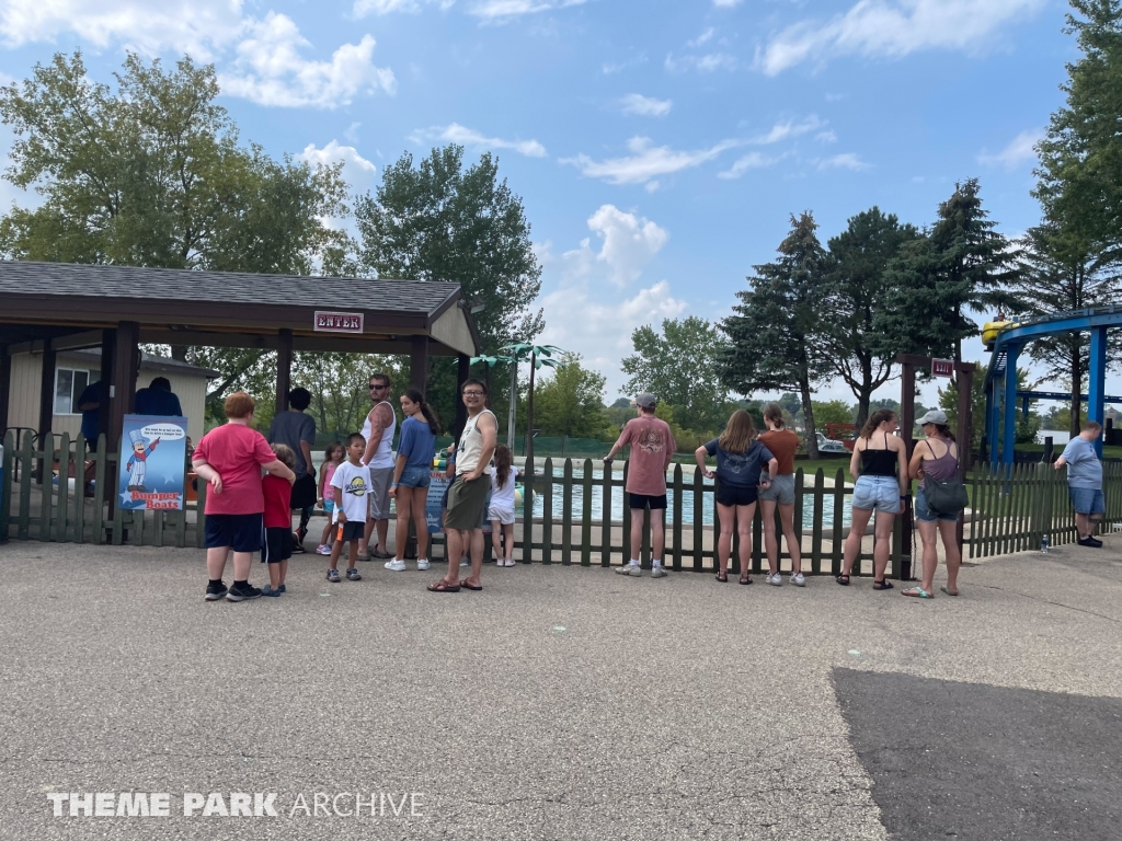 Bumper Boats at Little Amerricka