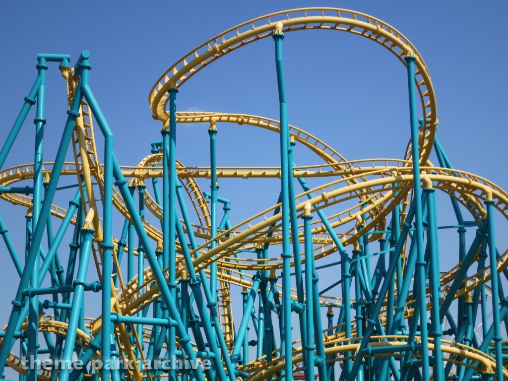 Poltergeist at Six Flags Fiesta Texas