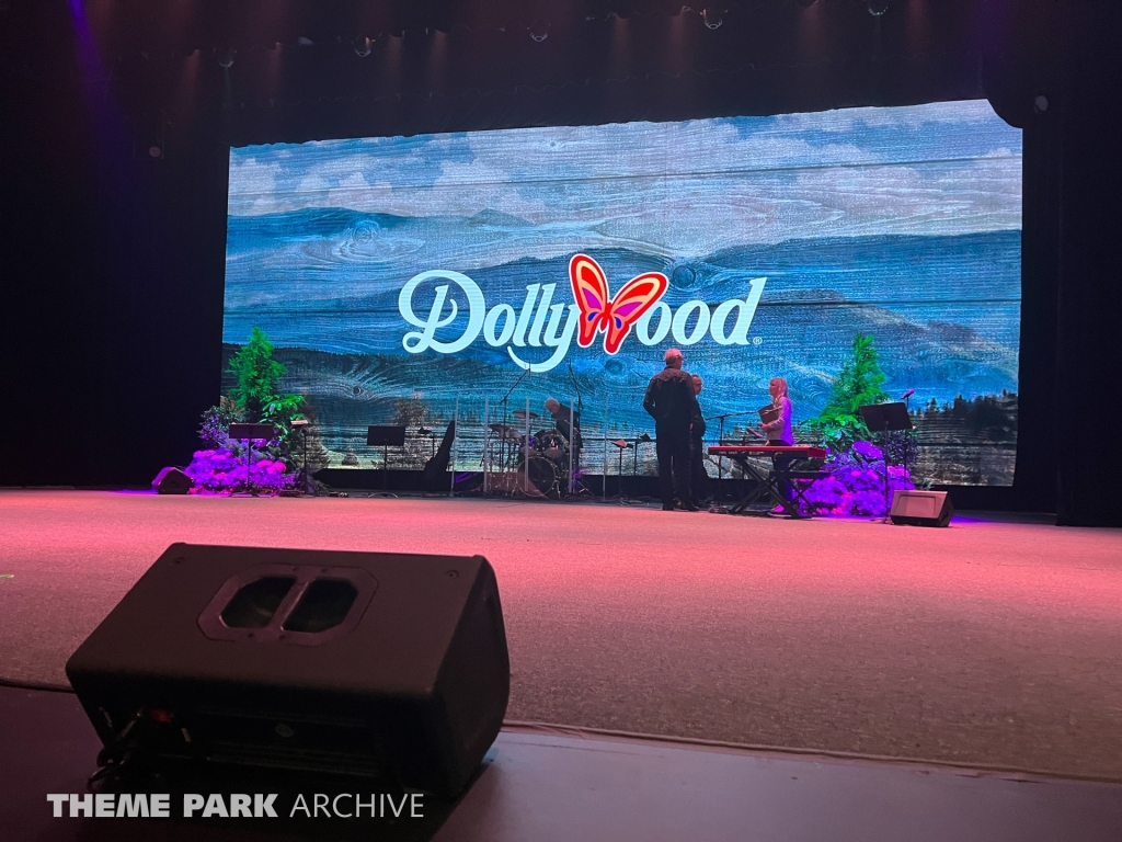DP's Celebrity Theatre at Dollywood