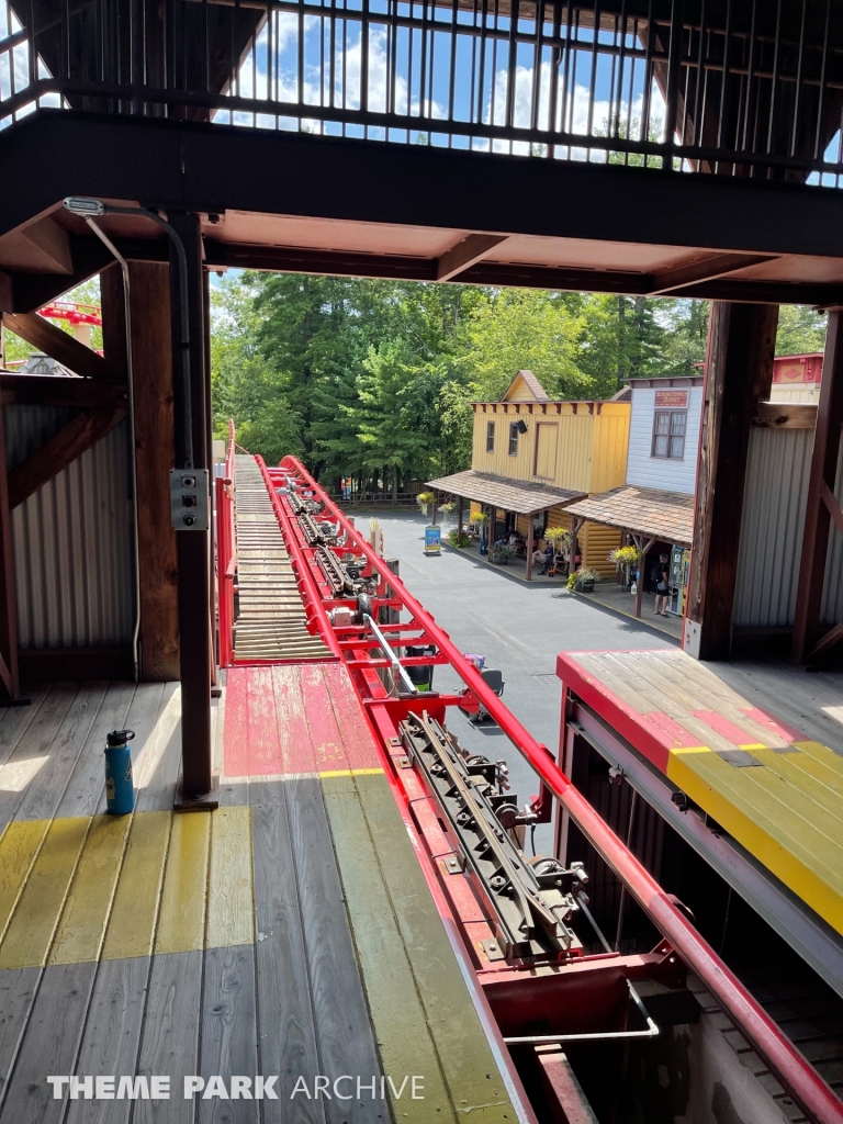 Canyon Blaster at Great Escape