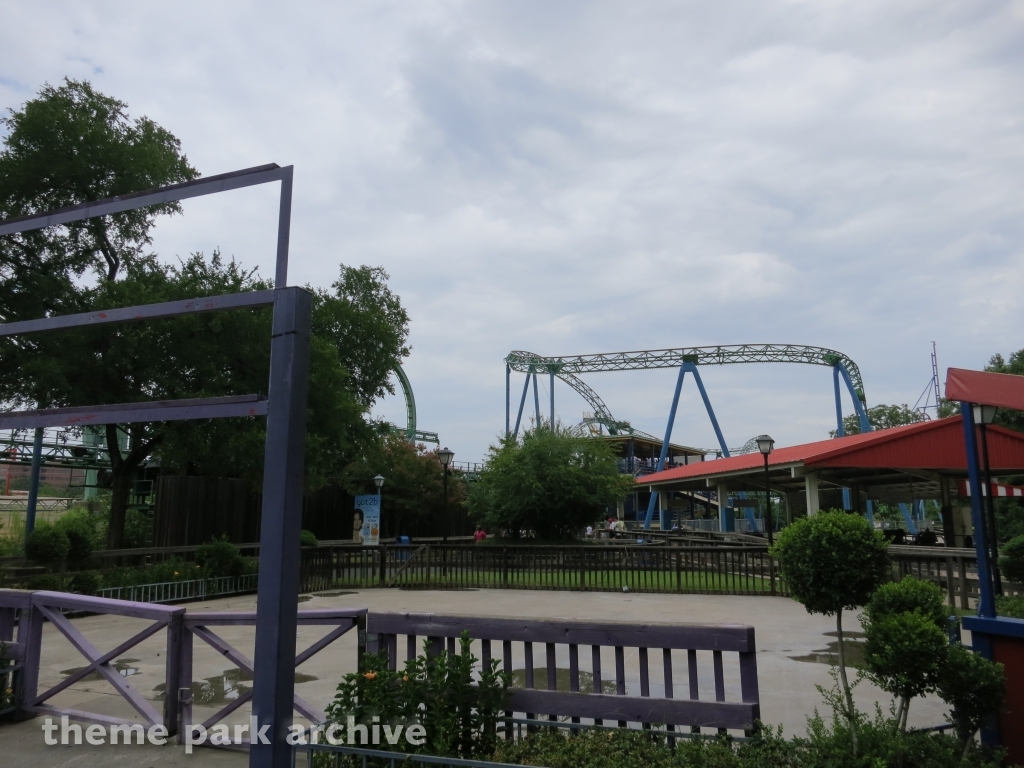 Shock Wave at Six Flags Over Texas