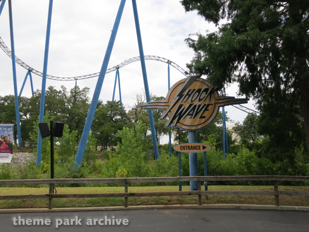 Shock Wave at Six Flags Over Texas