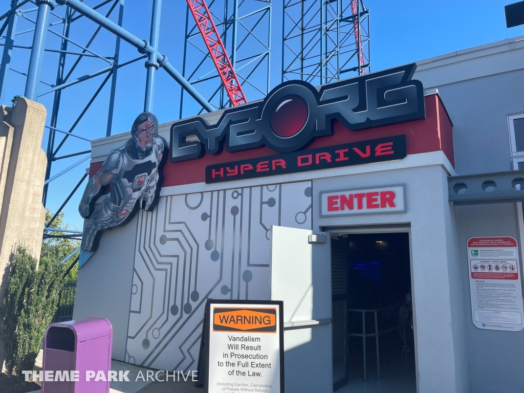 Cyborg Hyper Drive at Six Flags New England