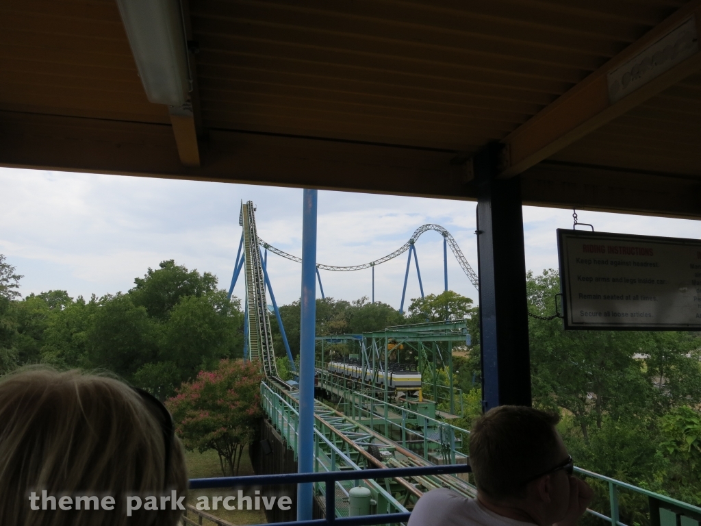 Shock Wave at Six Flags Over Texas