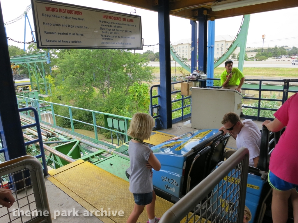 Shock Wave at Six Flags Over Texas