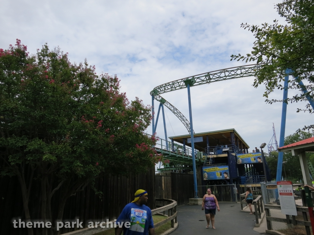 Shock Wave at Six Flags Over Texas