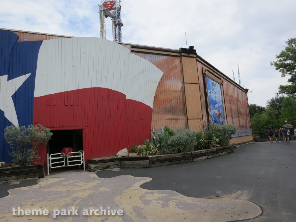 Tower at Six Flags Over Texas