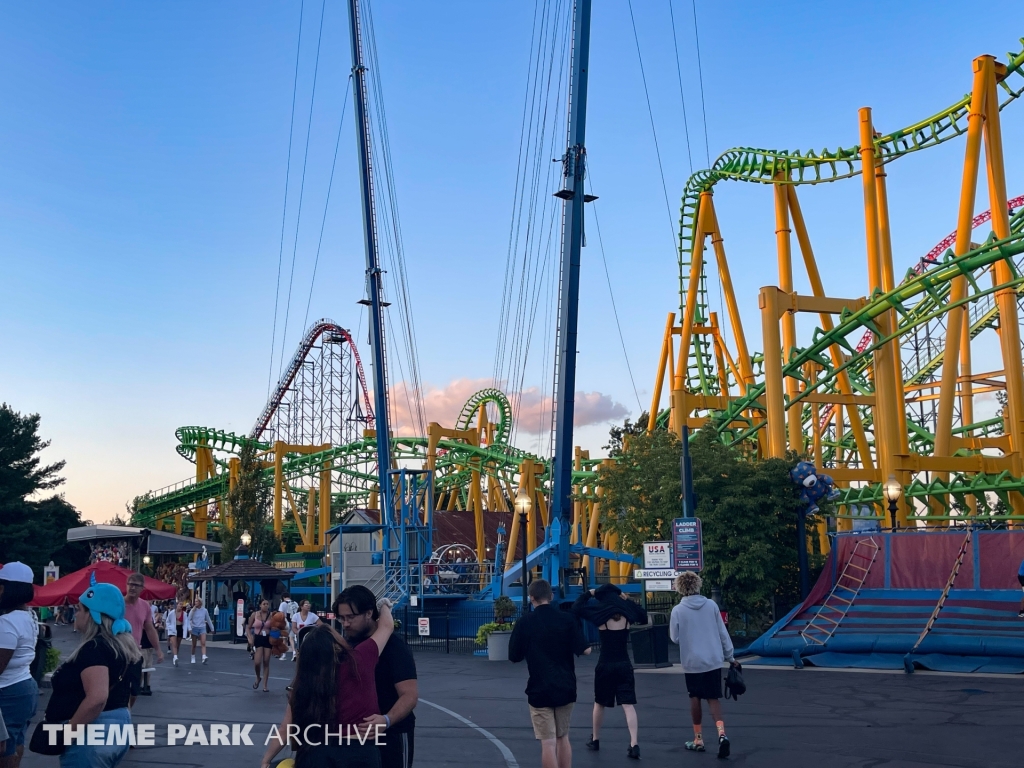 The Riddler Revenge at Six Flags New England