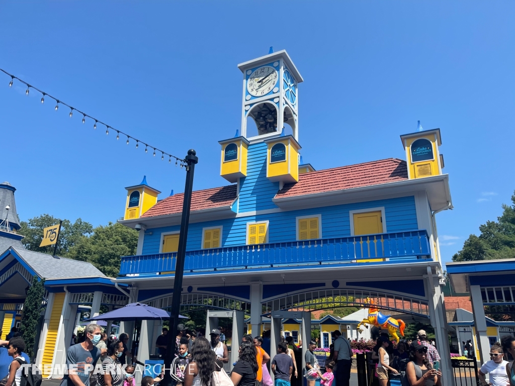 Entrance at Lake Compounce