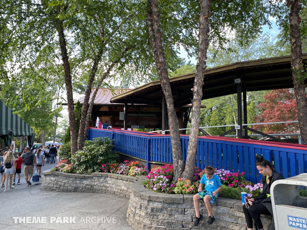 Yankee Cannonball at Canobie Lake Park