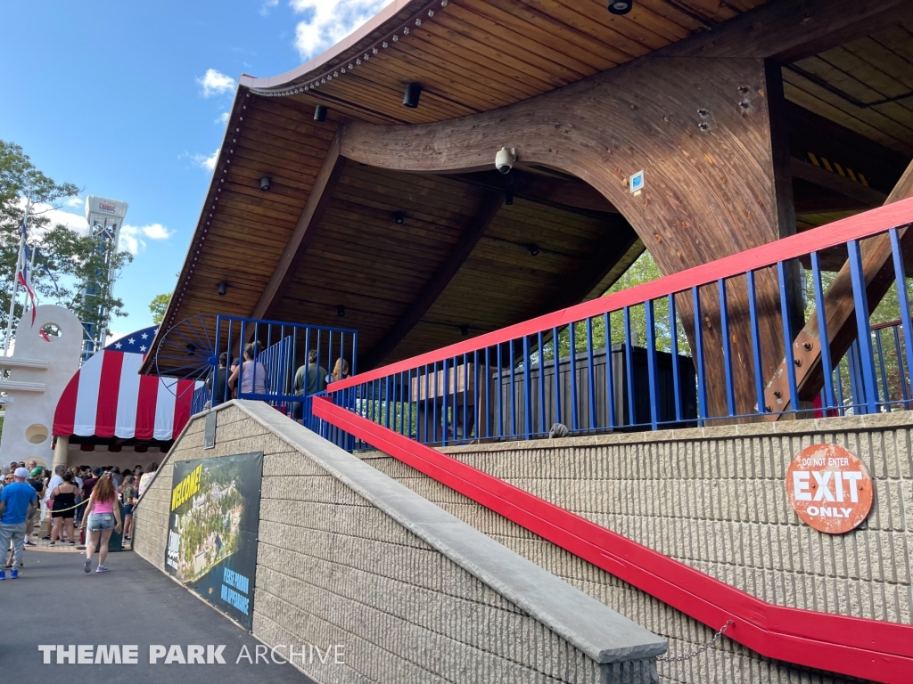 Yankee Cannonball at Canobie Lake Park