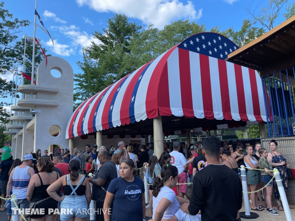 Yankee Cannonball at Canobie Lake Park