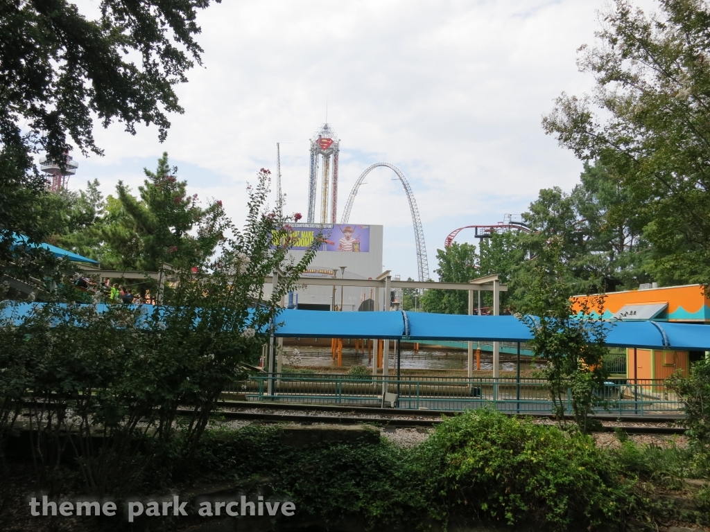 Goodtimes Square at Six Flags Over Texas