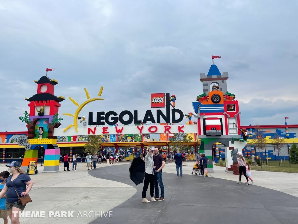 We return to LEGOLAND New York Theme Park Archive