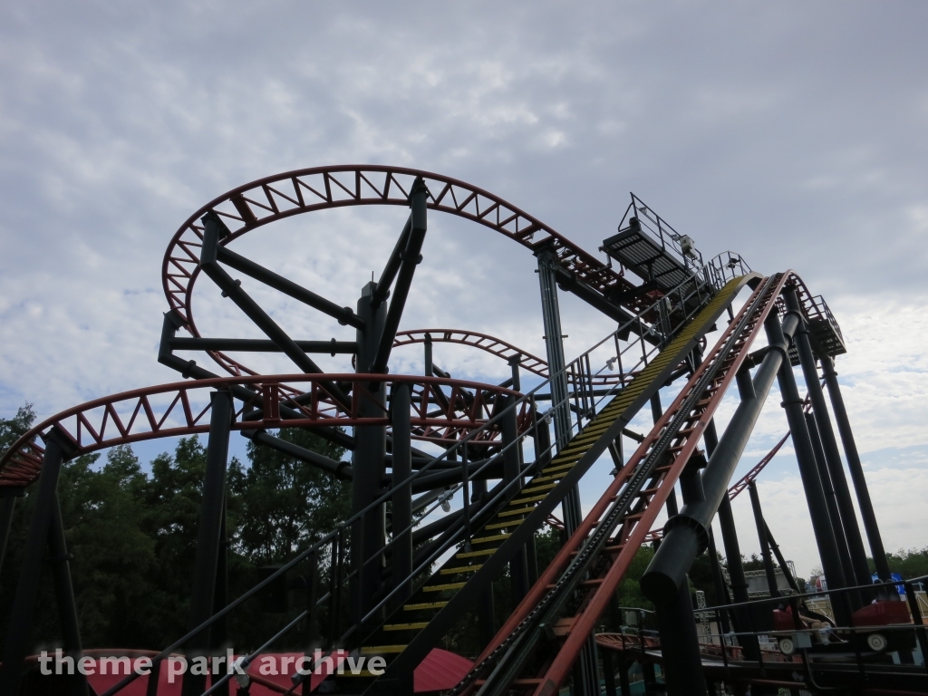Pandemonium at Six Flags Over Texas