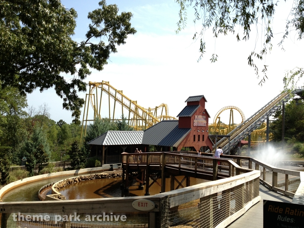 Plummet Summit at Magic Springs & Crystal Falls