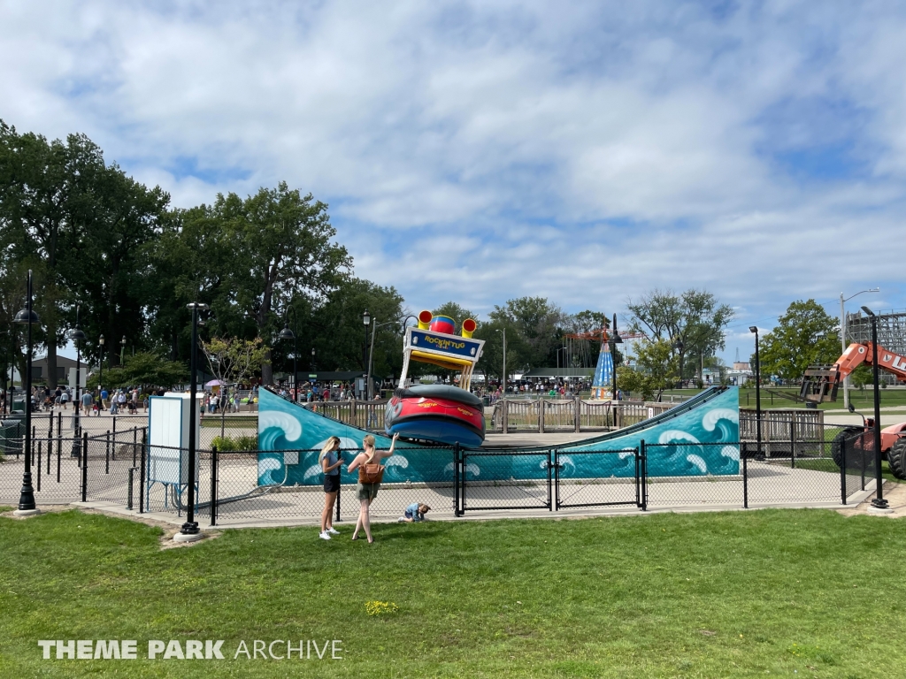 Rockin' Tug at Bay Beach Amusement Park