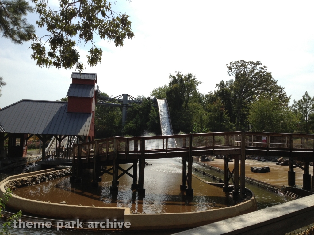 Plummet Summit at Magic Springs & Crystal Falls