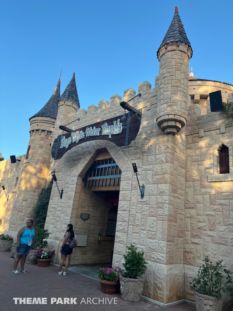 Bugs White Water Rapids at Six Flags Fiesta Texas