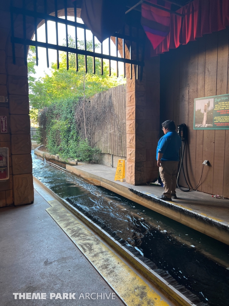 Bugs White Water Rapids at Six Flags Fiesta Texas