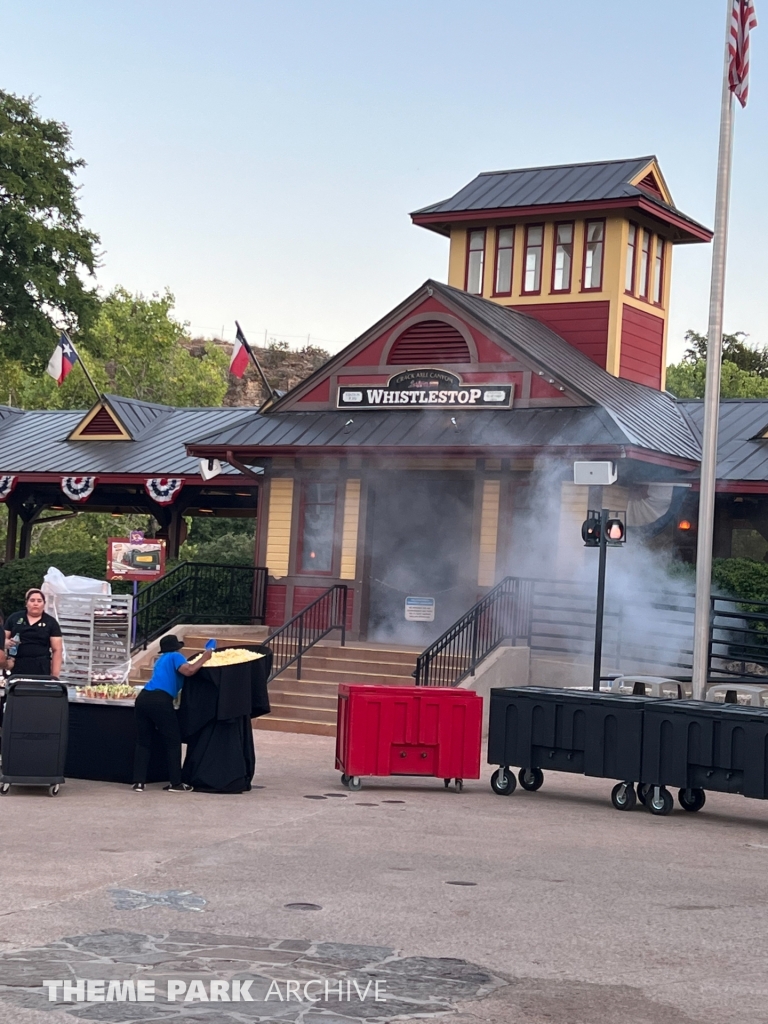 Crackaxle Canyon at Six Flags Fiesta Texas