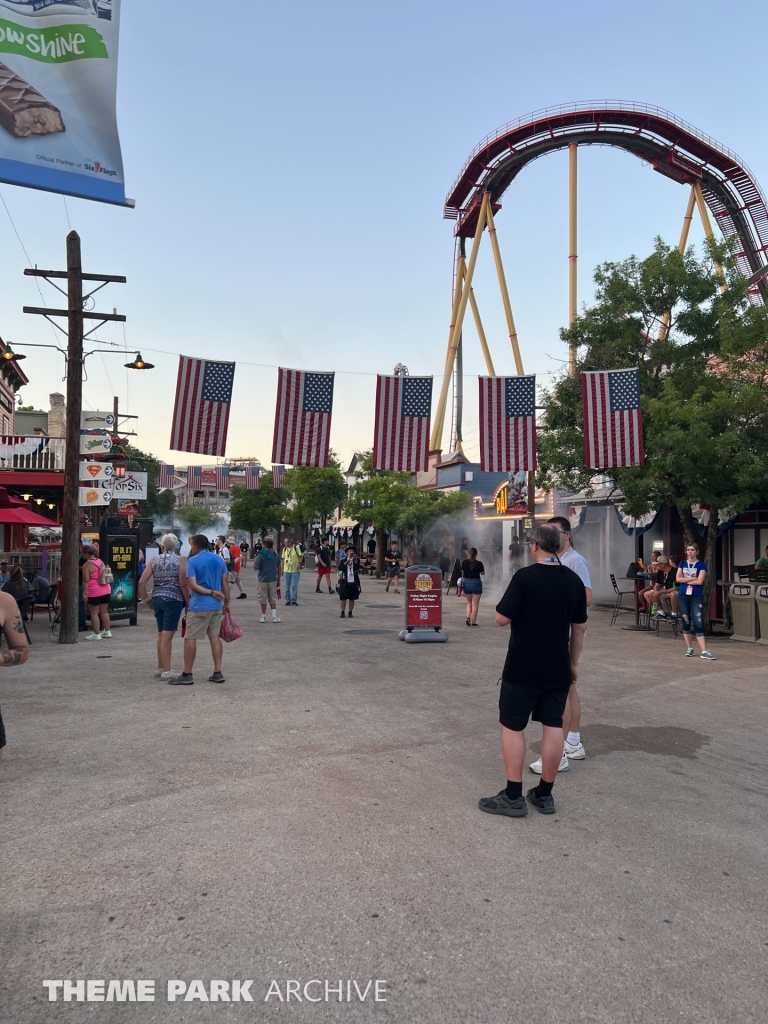 Crackaxle Canyon at Six Flags Fiesta Texas