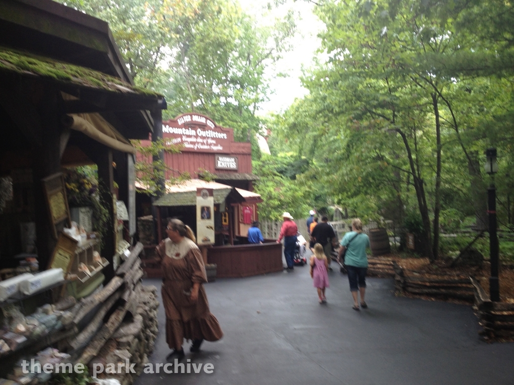 Hugo's Hill Street at Silver Dollar City
