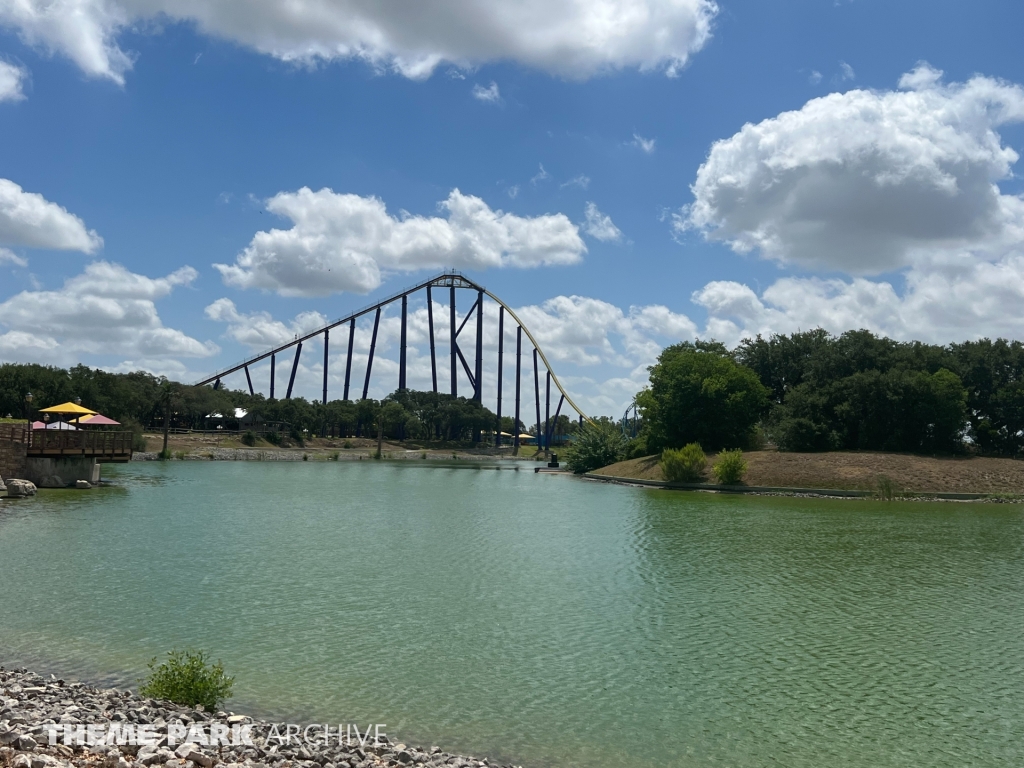 Steel Eel at SeaWorld San Antonio