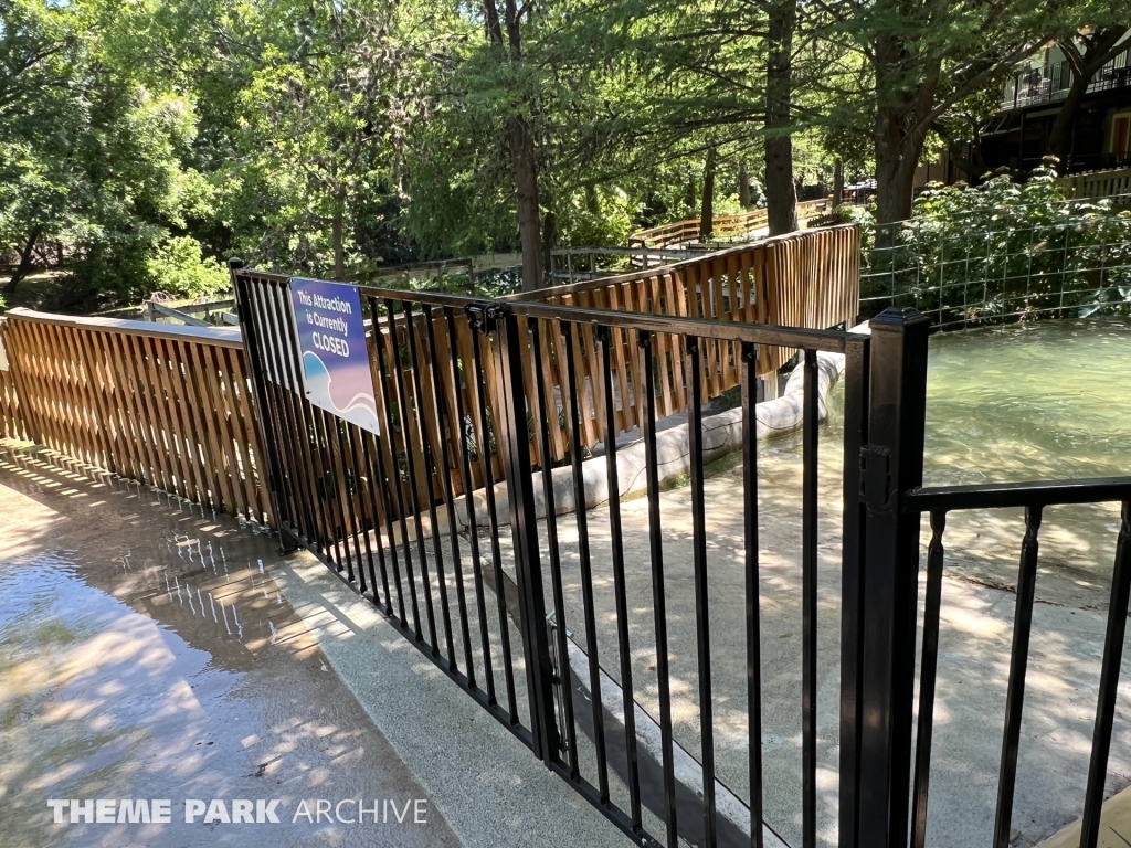 Cliffhanger Tube Chute at Schlitterbahn New Braunfels