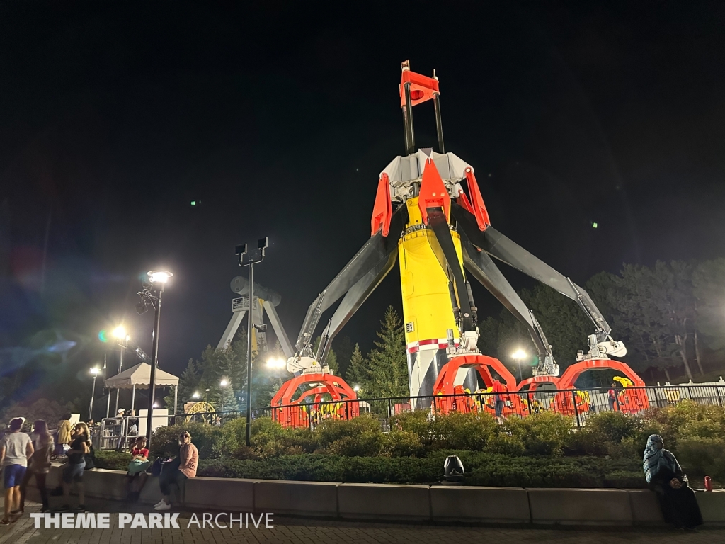 Sledge Hammer at Canada's Wonderland