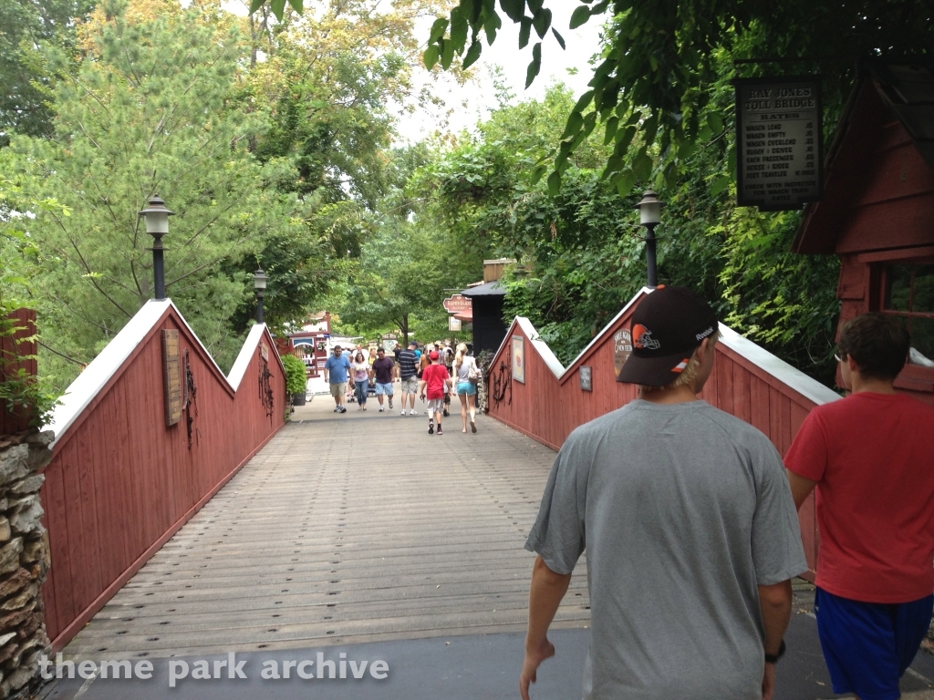Valley Road at Silver Dollar City