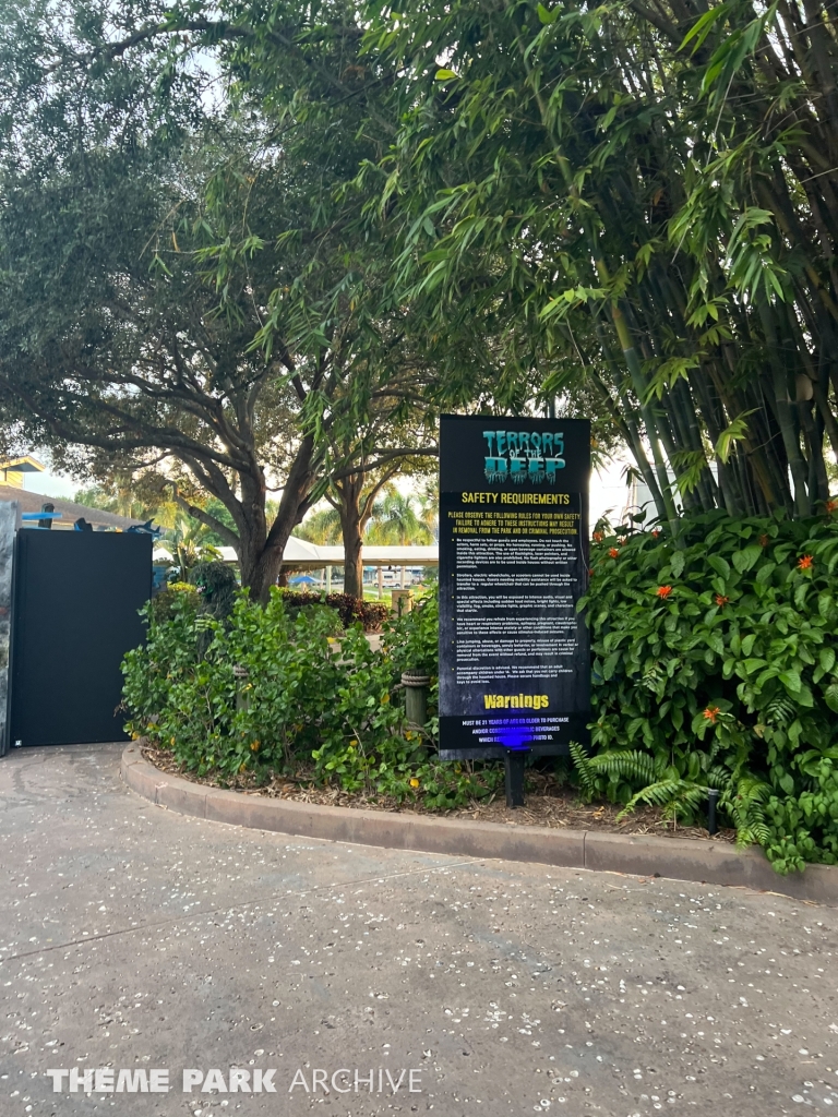 Howl O Scream at SeaWorld Orlando