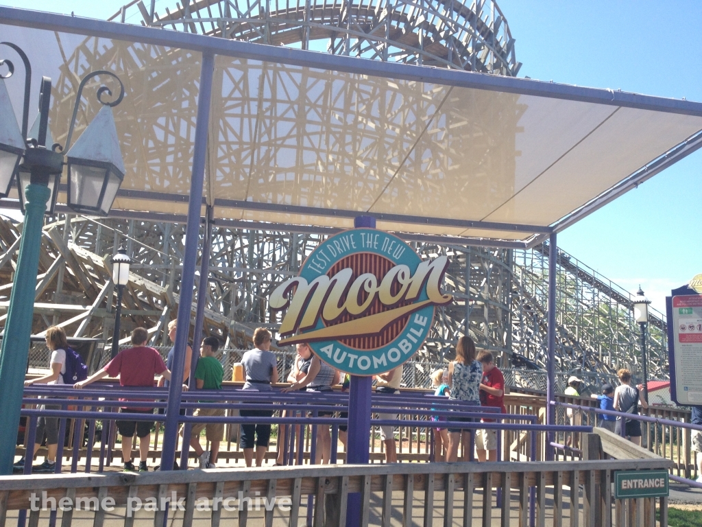 Moon Antique Cars at Six Flags St. Louis