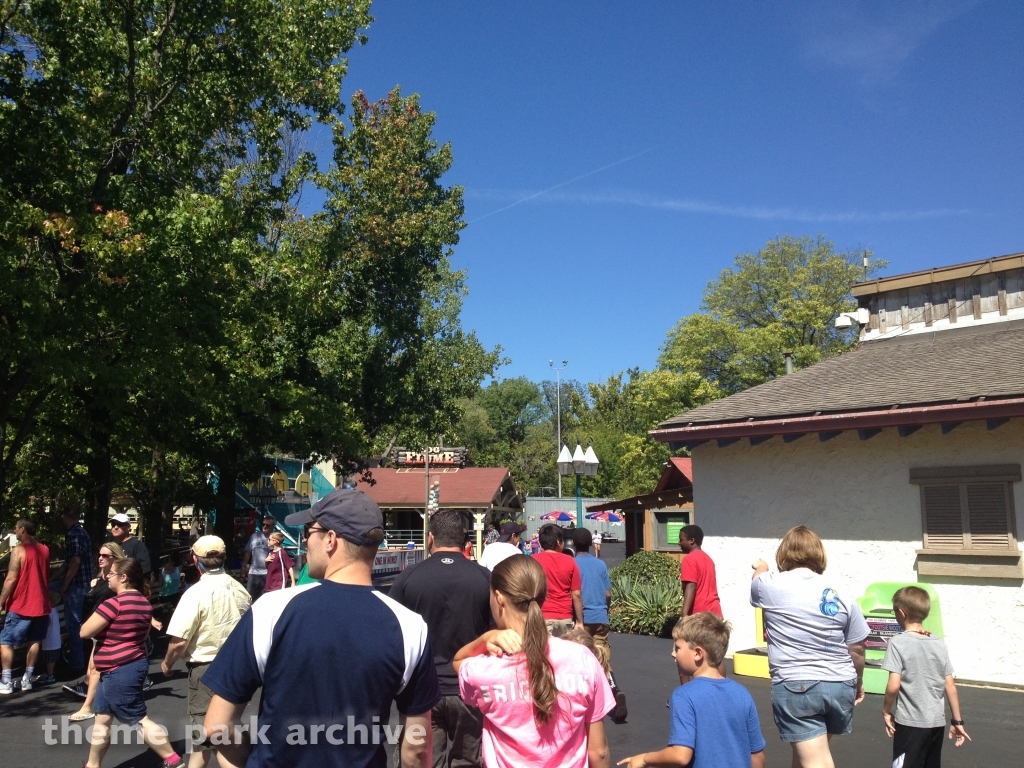 DC Comics Plaza at Six Flags St. Louis