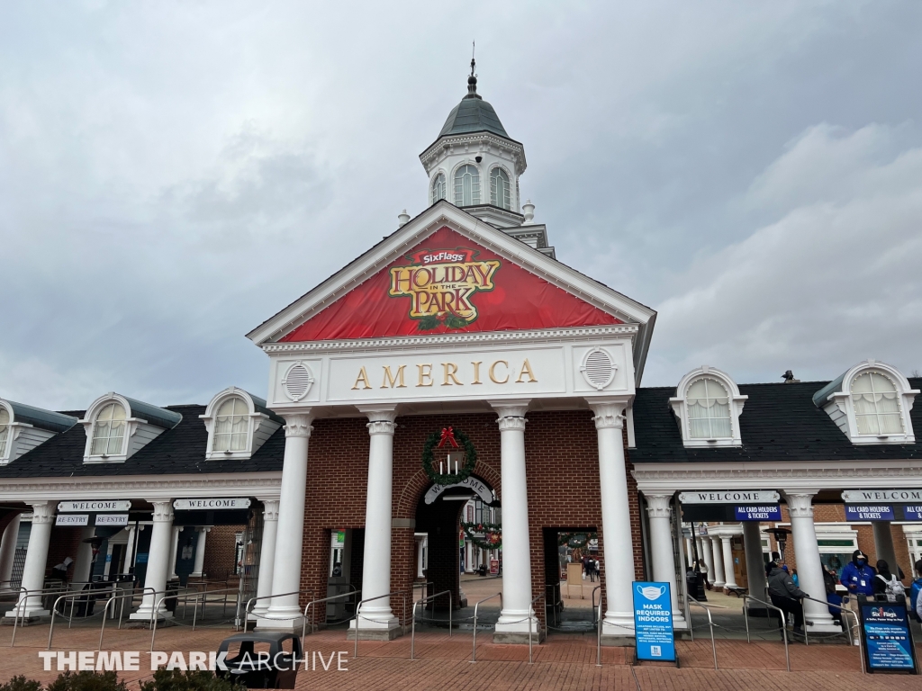 Entrance at Six Flags America