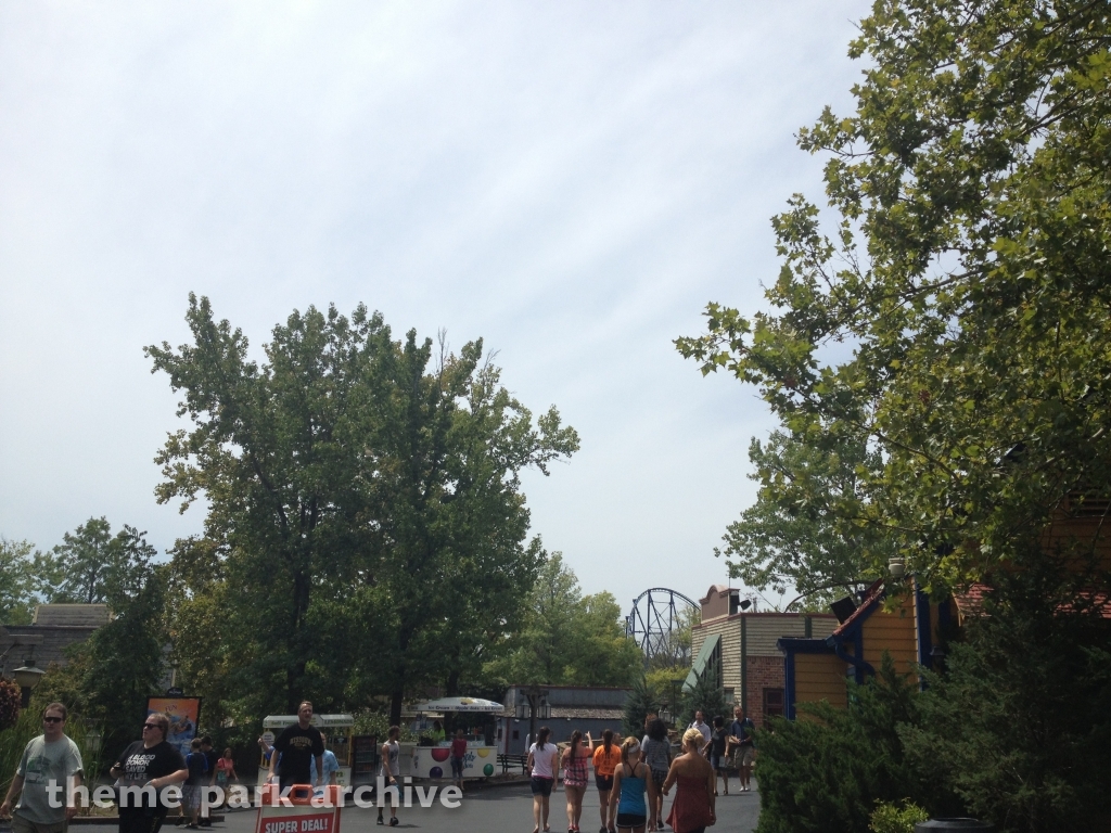 Gateway to the West at Six Flags St. Louis