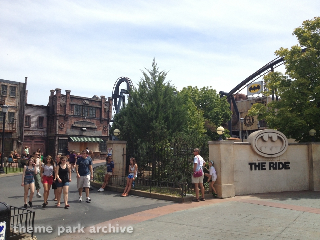 Batman The Ride at Six Flags St. Louis