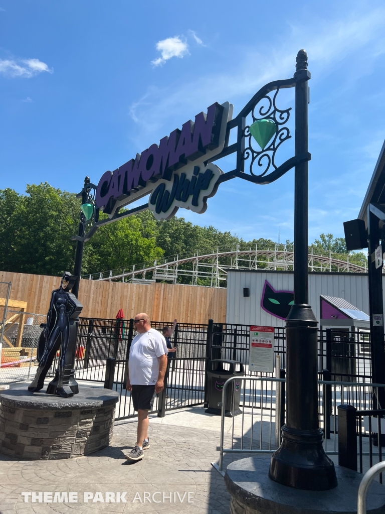 Catwoman Whip at Six Flags St. Louis