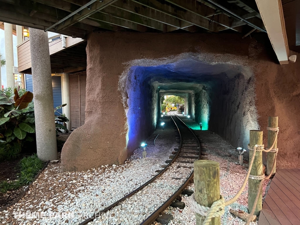 CP Huntington Train at Kemah Boardwalk