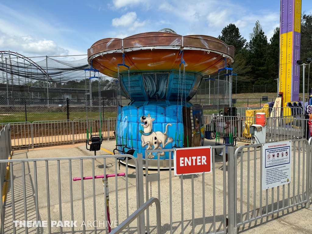 Scooby Swing at Fun Spot America Atlanta