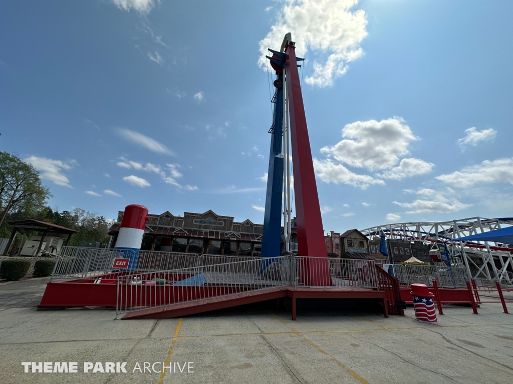 Screamin' Swing at Fun Spot America Atlanta
