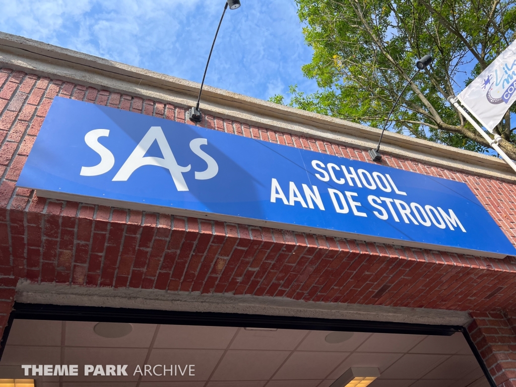 LikeMe Coaster at Plopsaland De Panne