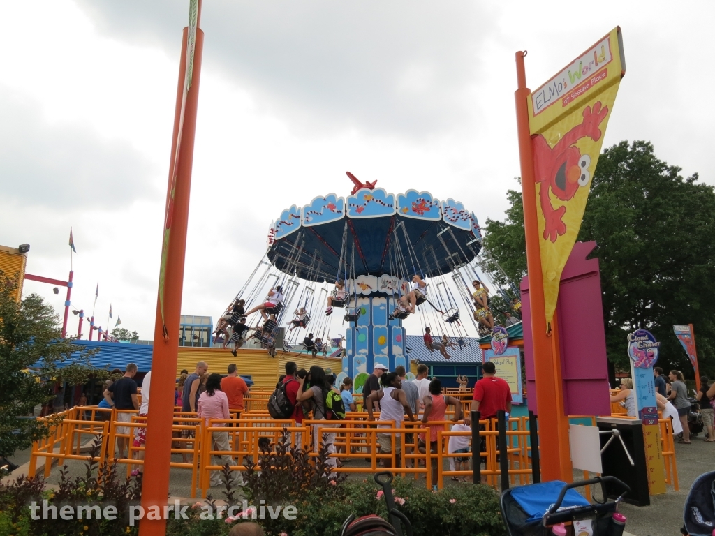 Elmo's Cloud Chaser at Sesame Place Philadelphia