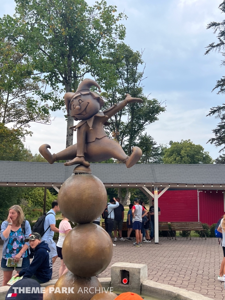 Entrance at Bagatelle