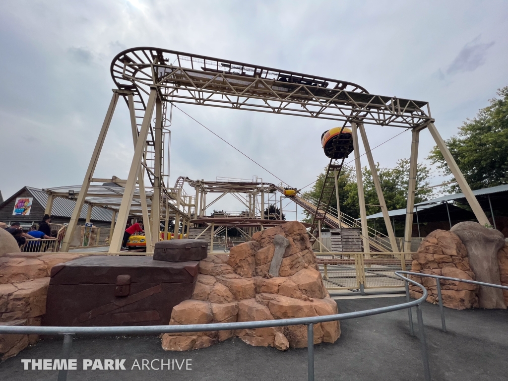 Jurassic Twister at Parc du Bocasse
